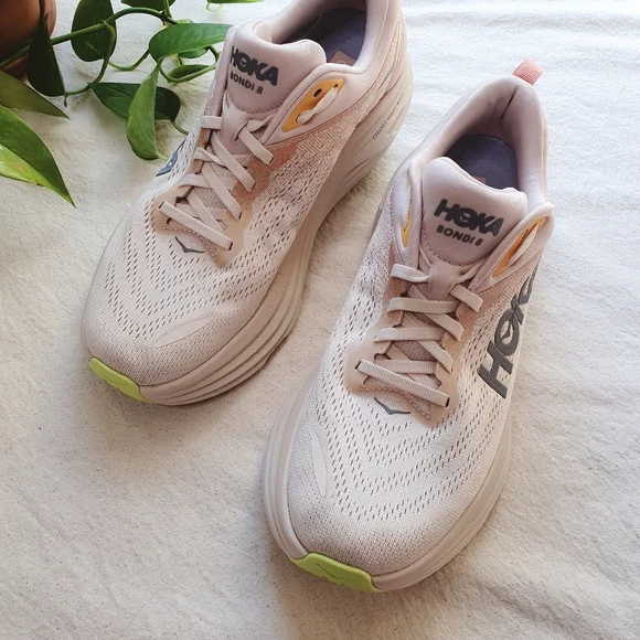 HOKA Bondi 8 | Cream Vanilla | Women's US 9.5 - Picture 4 of 9